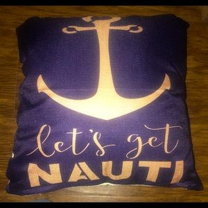 Throw pillow